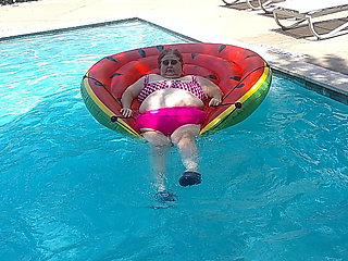 Short Video of BBW Nurse Vicki Floating on Her Huge Watermelon