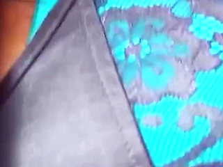 Desi Bhabi Seduces the Auto Driver and Invites Him for Sex in Her Home, When Her Husband Is Out of the City.