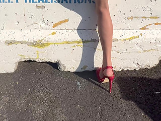 I Got Fucked Like a Whore Outdoors and Creampie My Pussy Filled with Sperm Like a Slut