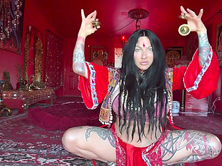 Busty Goddss Jenevieve Hexxx Belly Dances and Shows Her Amazing Curves!