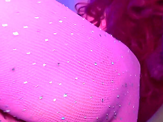 Pineapple Wfe Meets the Pink Clowns