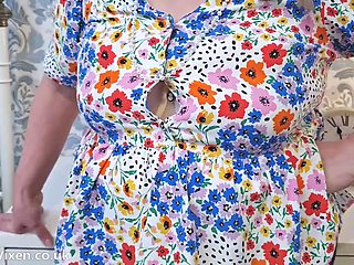 PRETTY BRA FOR AUNT JANES BIG BOOBS