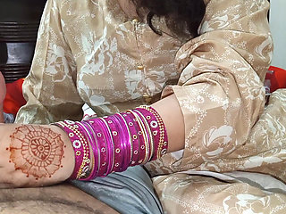 Desi father-in-law and daughter-in-law bedroom romance fucking first time with dirty talk