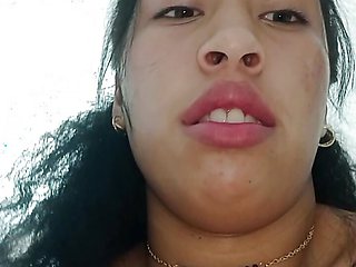 Stepdaughter discovers me jerking off and I end up fucking her pussy until it's filled with milk - Porn in Spanish