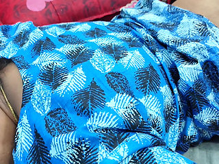 Step Mom and Step Son Hot Fuck While Wife Not at Home, Malayali Step Mom and Step Son Hot Hard Fuck in Bedroom