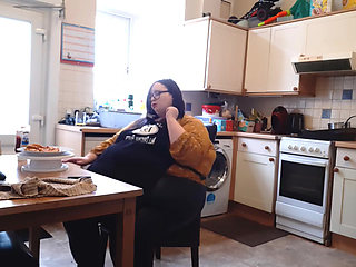 BBW SSBBW fanfiction fantasy eating and body growth