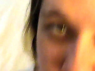 Cheating Pregnant Wife Gives Stranger a BJ in Men’s Room
