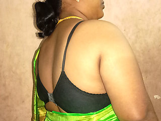 I went to my ex-girlfriend's mother's house and she looked so beautiful in her saree.