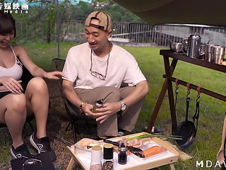 Mtvq19-ep1 Wild Exposure First Day1 / Walking and Lewd Date