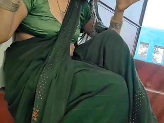 Sexy bhabhi devar ne flating karke pata liya uske baad puri raat kiya sex