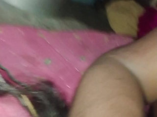 Desi bhabhi ko land munh mein dekhkar chut faadi