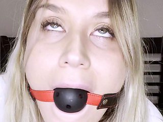 Redheaded amateur MILF with a sex toy on webcam show