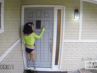 Ebony babe Ariana Aimes goes on rough sex first date with some dude