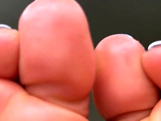 Wrinkly Toes up-close