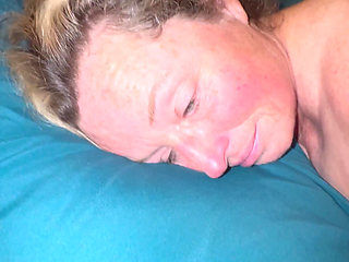 Mature Wife Beautiful Feet and Blowjow