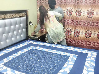 Desi Indian Maid Rough Fuck - Hindi Audio - Pakistani Couple Hot Sex