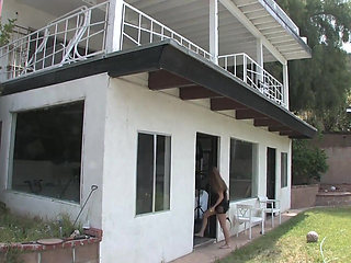 Gorgeous chick drains big dick in the gym