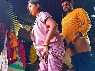 Pahli bar jija aur sali Apne purane ghar mein pyar karne ka prayas kar rahe hain- jija & Sali fast time slowly slowly inside big cook.