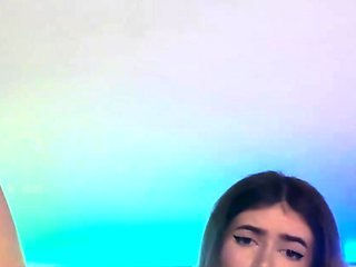 Adrianna Savu's thick boobs tempt in XXX action!