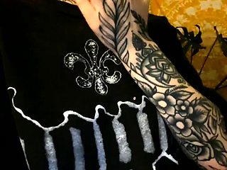 Amateur hottie solo masturbation