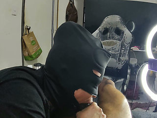 Throat Champ Black Mask 3