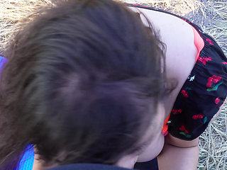 Quickie Outdoor Blowjob