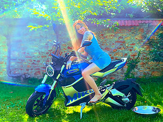 Motorcycle Pussy Rub Wet Tease & Orgasm