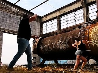 Amateur blonde slut outdoor banging following picnic