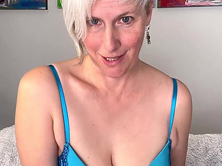 Share Your Yummy Load With Me, Darling! -  A Thirsty Cougar's JOI and CEI Fantasy