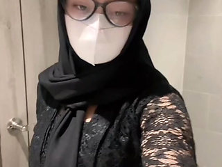 Sexy kebaya hijab playing in the toilet