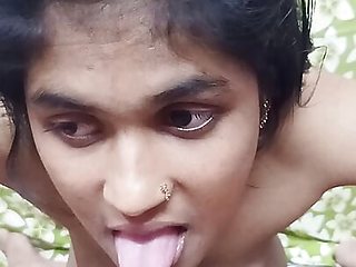 newly marries women first time sucking cock