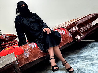 Desi Beautiful Muslim Hijab Girl