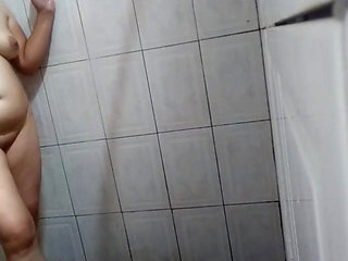 Intimate Moment in the Shower: Sharing with My Girlfriend Underwater