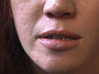 Eves Nude Lipstick with Gloss (closeup)