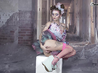 423 - Adelle Unicorn