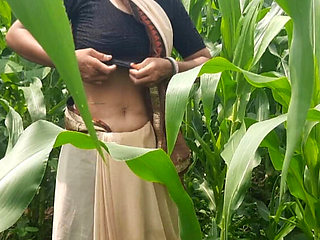 Indian Sister-in-Law Doggy Style Outdoor Fuck in Jungle Farm
