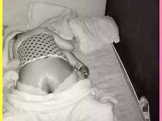 PUCHIS - MATURE LATINA ENJOYS A DELICIOUS YOUNG COCK
