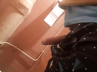 How this sexy twink pees when he wakes up with a boner morning erection for several days