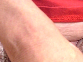 Mature Harrietta Shaves Her Hairy Pussy on Camera for You