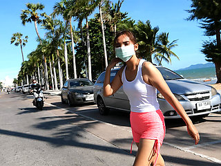 Thai amateur porn girlfriend coffee massage and POINT OF VIEW giving head