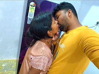 Indian sex - Bhabhi aaur bhabhi ke husband ka dost sexy video -  bhabhi ke ghar mein uska pati dost a Gaya - hot story movie in