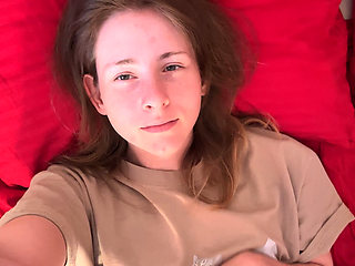 Oversized Tee Pixie Phone Glow - Cozy Bed Self-love Session