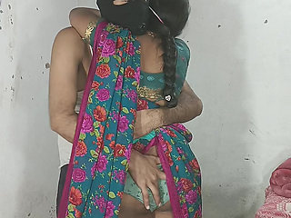 Big sister's ass fucked, after taking the whole cock in the ass from the, started screaming in Hindi audio doggy style.