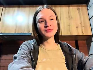 Hot amateur webcam teen masturbates for their fans