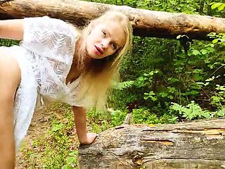 Married MILF lagged behind the tourist group and wanted to be fucked right on the forest path