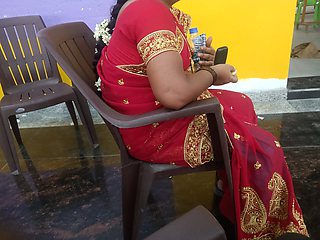 Desi Beauty Housewife Sary Changing in Home