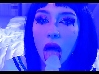 Little Babe Wants to Play with You