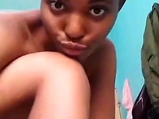 Pretty Girl Masturbating for Fun