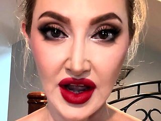 Amateur hands free close up blowjob
