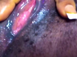 Beautiful Roselee Touching Herself on a Live Video Viral